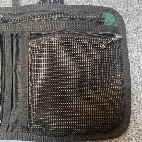 Eddie Bauer Forest Green and Black Mini Bag-crossover - Picture 6 of 8